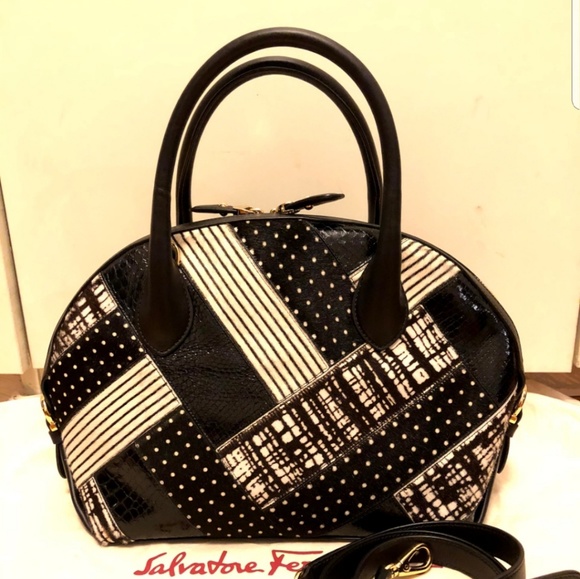 BNWOT Ferragamo bag! Stunning! Only 1 on Posh! - Picture 4 of 8